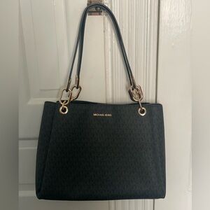 Michael Kors Tote
